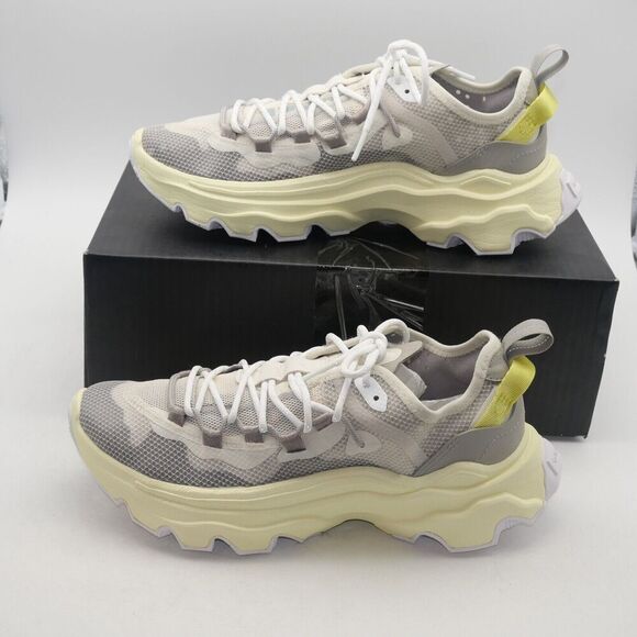 NEW Sorel Men' 8 Kinetic Breakthru Tech Sneakers Shoes Chalk Chrome Gray - Picture 2 of 8